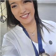 Profesora especialista en elaboración y abordaje de tesis, redacción